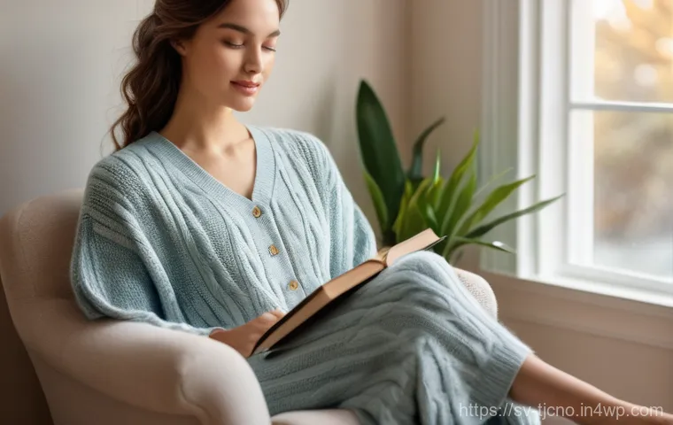 테크노스트레스 관리의 성공 공식 - **Prompt:** A cozy, serene indoor scene focusing on a young adult (female, 20s-30s, dressed in comfo...